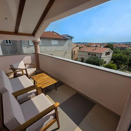 Sky Cube Apartman *